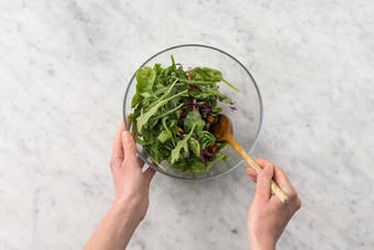 Make salad