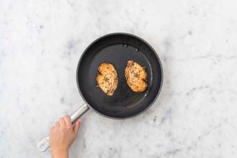 Cuire le filet de poulet