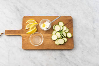 Prep and make lemony yogurt