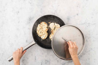 Bloemkoolsteak bakken