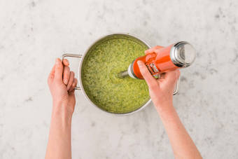 Assaisonner la soupe