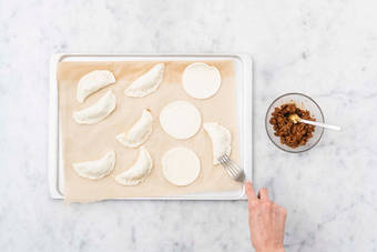 Faire les empanadas