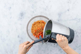 Tabbouleh fertigstellen