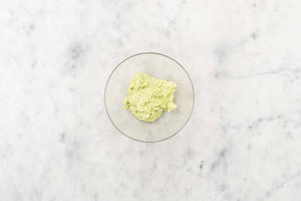 Guacamole zubereiten