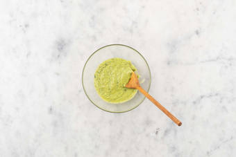 Dressing abschmecken