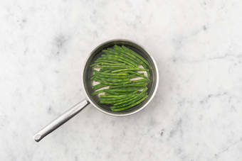 Cuire les haricots verts