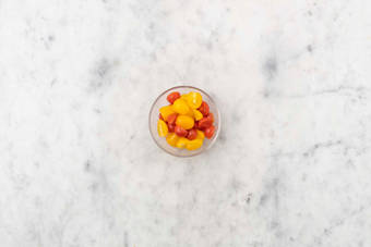 Préparer la garniture