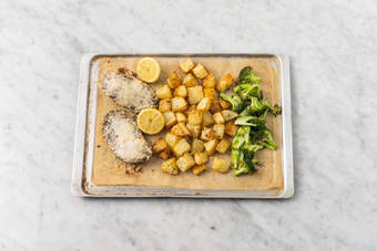 Tillsätt riven hårdost