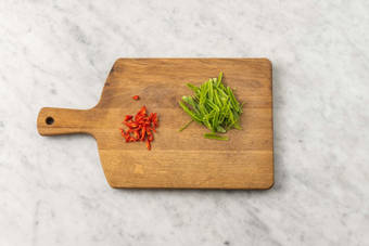 Förbered chili & ärtor