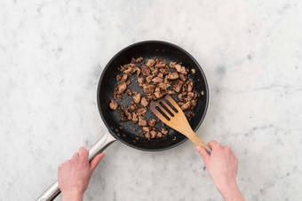 Hackfleisch anbraten