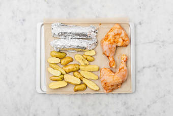 Hähnchenkeulen backen