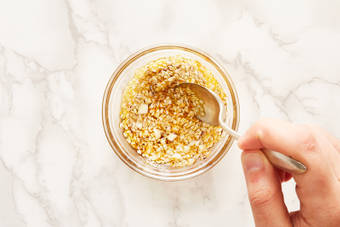 Make Chili-Garlic Oil