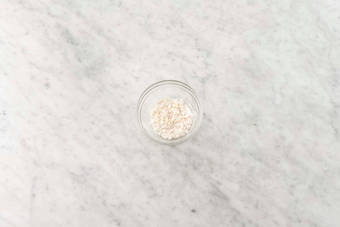 Für die Röstzwiebeln