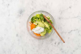 Assaisonner la salade