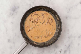 Make garlicky pan gravy