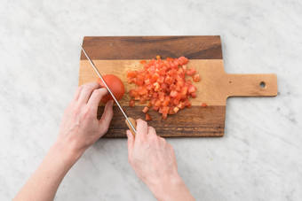 Tomatensalsa marinieren