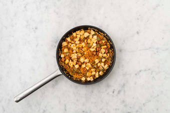 Kip en chorizo bakken