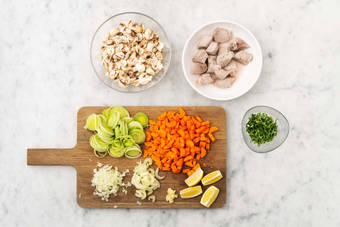 Blanchir et découper