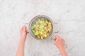 Cuire les pommes de terre