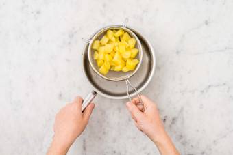 Cuire les pommes de terre