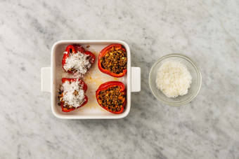 Peperoni gratinieren