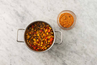 Für den Spinat-Eintopf