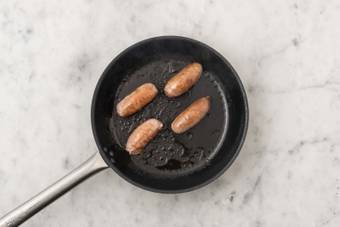 Cuire la saucisse de poulet