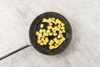 Préparer les pommes de terre