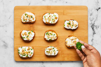 Make Crostini