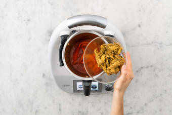 Paprikatopf vollenden