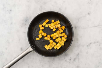 Cuire les patatas bravas