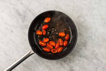 Cuire à la sauteuse