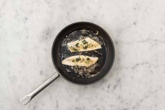 Cuire le filet de merlu