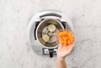 Zerkleinern & dünsten