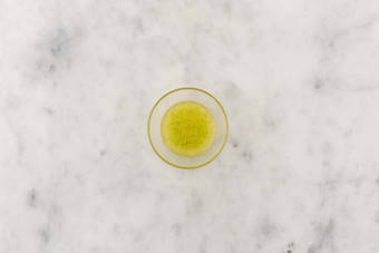 Faire la vinaigrette