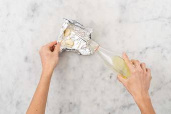 Mix the Garlic Yoghurt