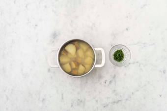 Cuire les pommes de terre