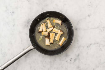 Kräuterseitlinge anbraten