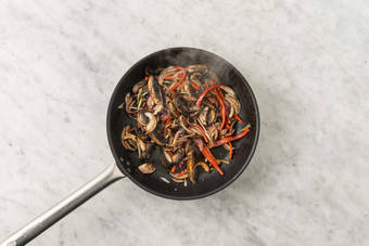 Tilsæt løg og Tex-Mex