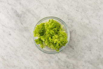 Faire la vinaigrette