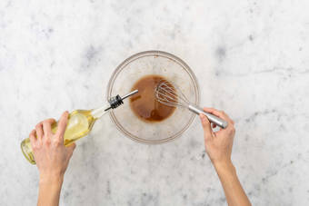 Préparer la vinaigrette