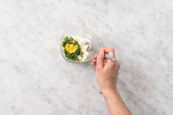 Make lemon-parsley cream