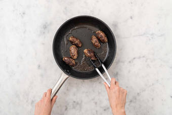 Hackröllchen vorbraten