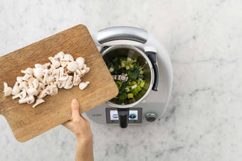 Für Porree-Rahm & Salat