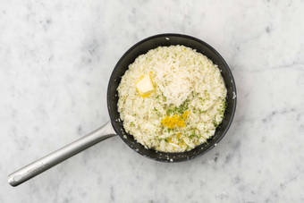 Risotto fertigstellen