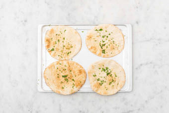 Fladenbrot aufbacken