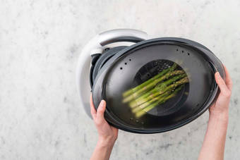 Dampfgaren & Dip zubereiten