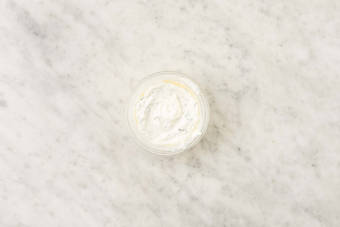 Preparare la salsa yogurt