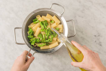 Drain your Pasta and Veg