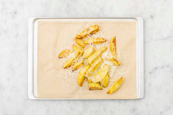 Kartoffeln und Poulet backen